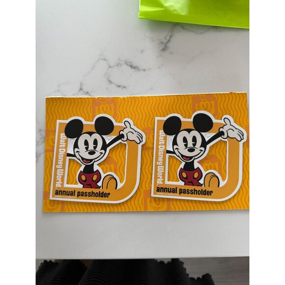 WALT DISNEY WORLD Set of 2 Annual Passholders Magnets NEW NWOT - Picture 3 of 3